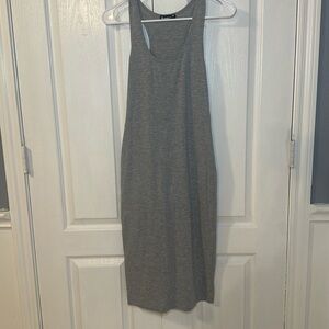 Sleeveless midi t‎ shirt dress size medium